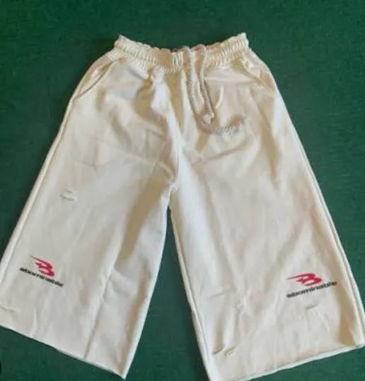 Abominable Sweats 'Cream/Red'