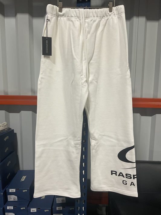 White raspberry sweatpants