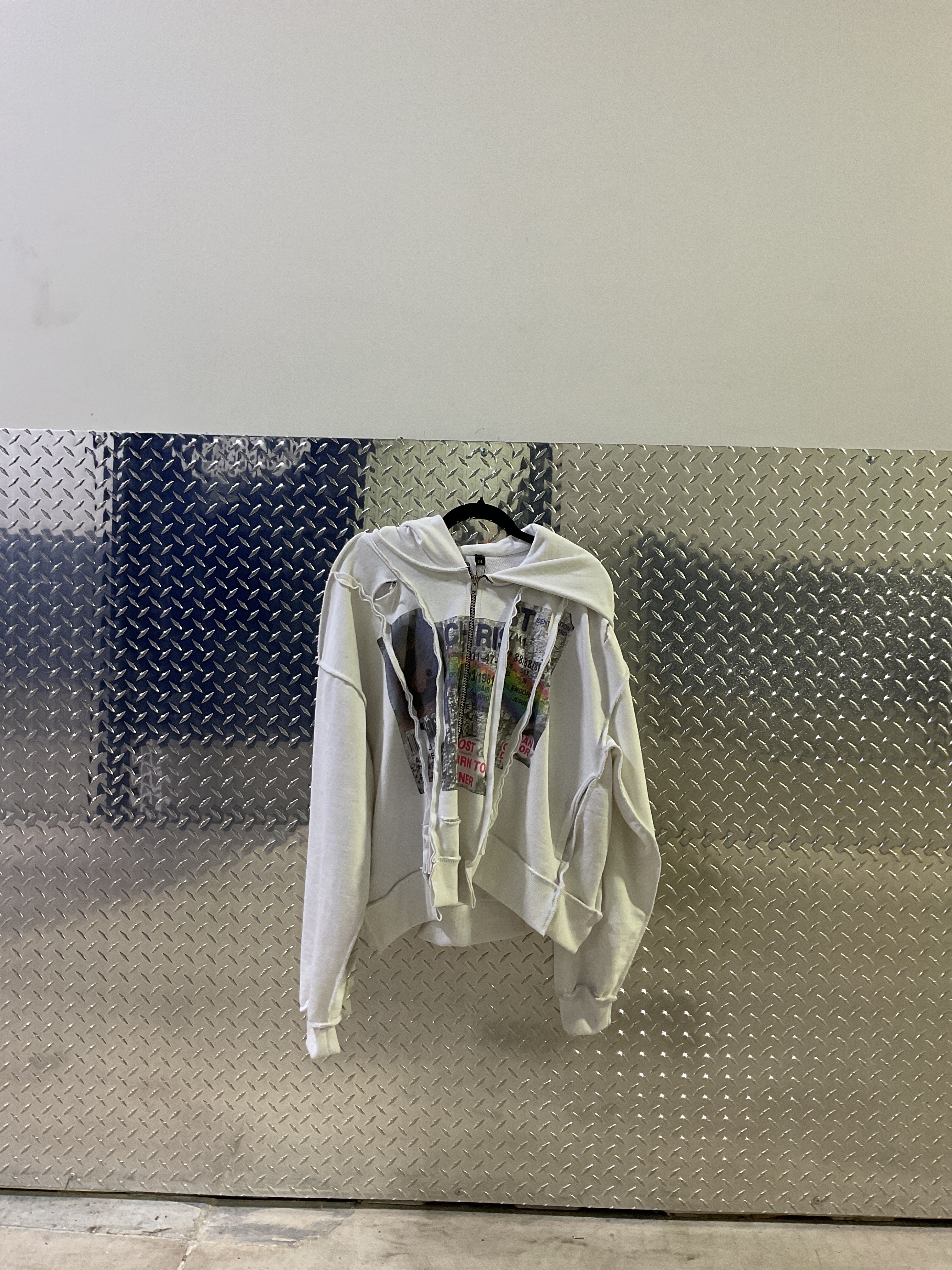FIND YOUR IDENTITY ZIP UP