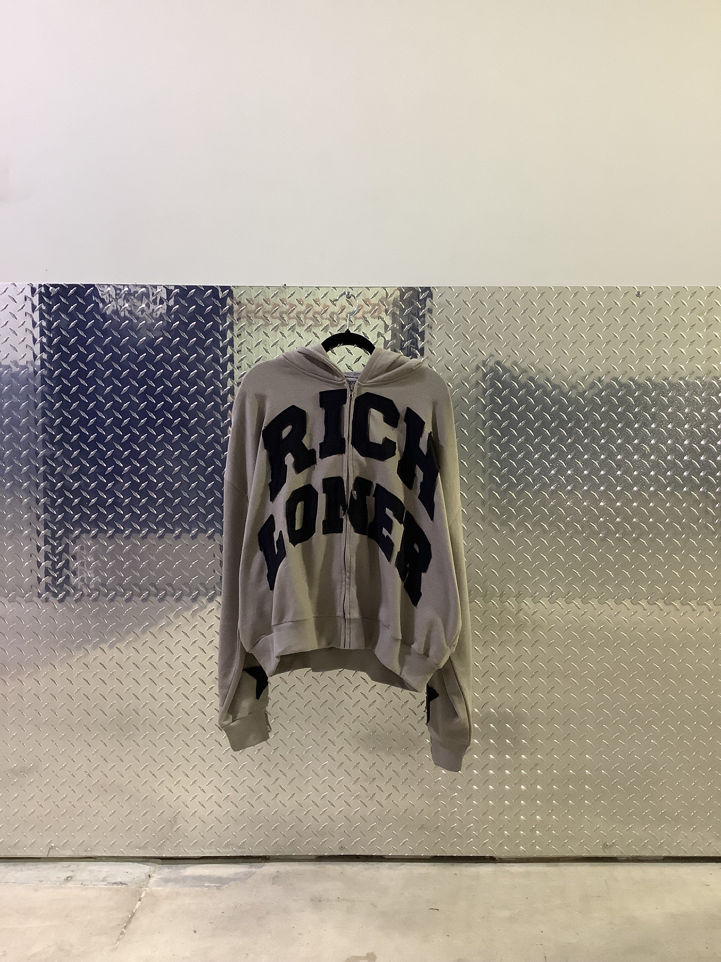 RICH LONER BASIC ZIP UP