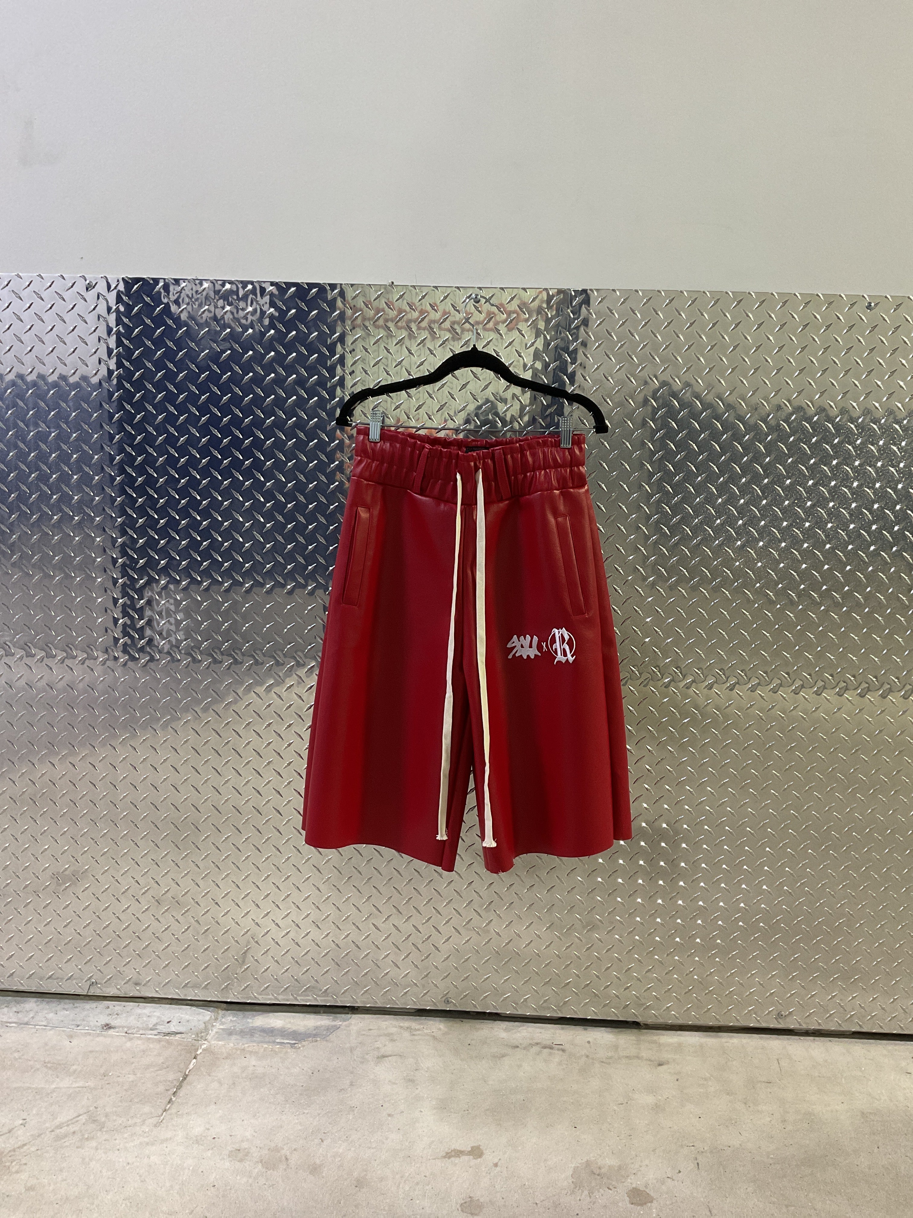 PV LEATHER SHORTS