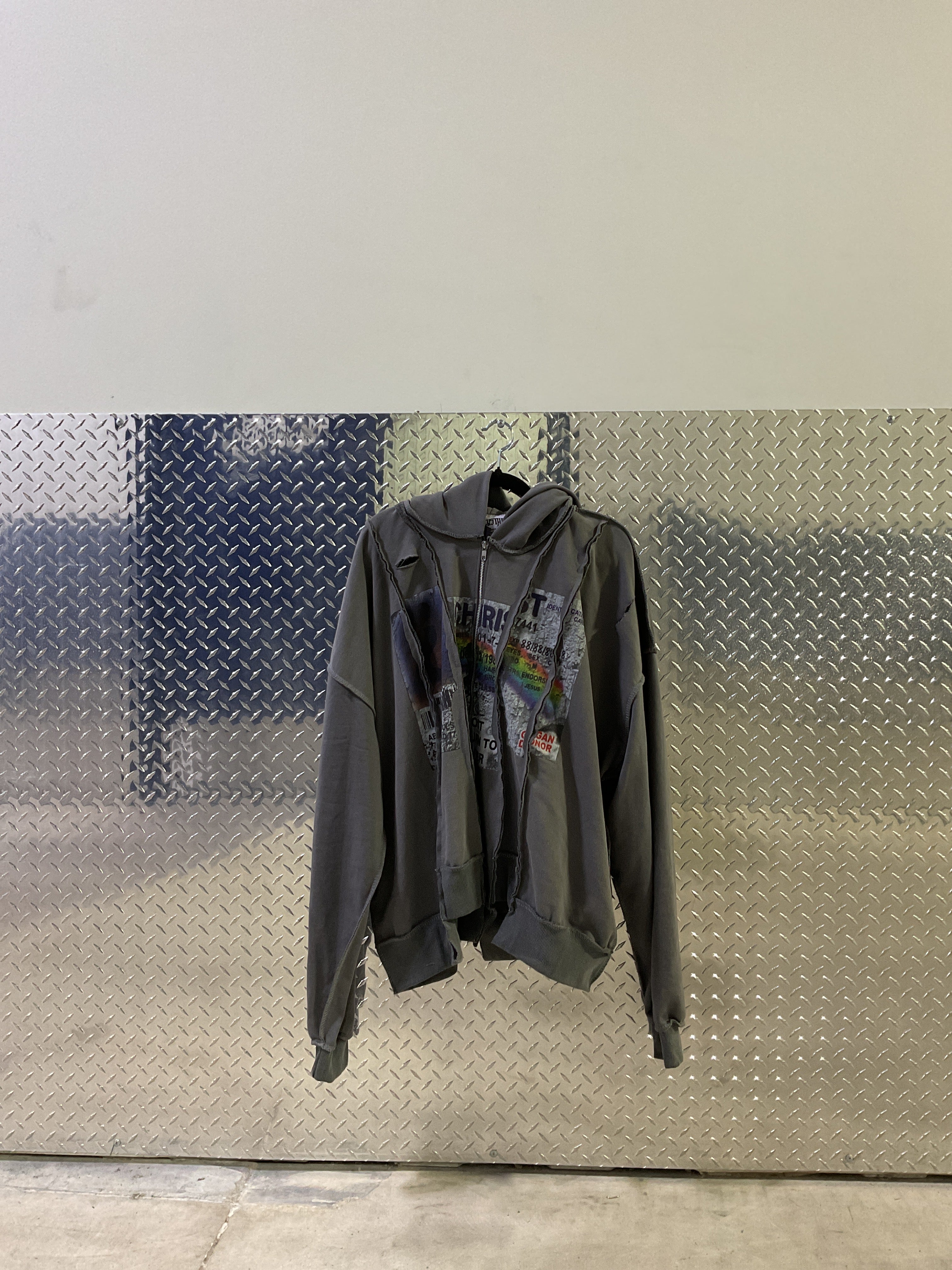 FIND YOUR IDENTITY ZIP UP