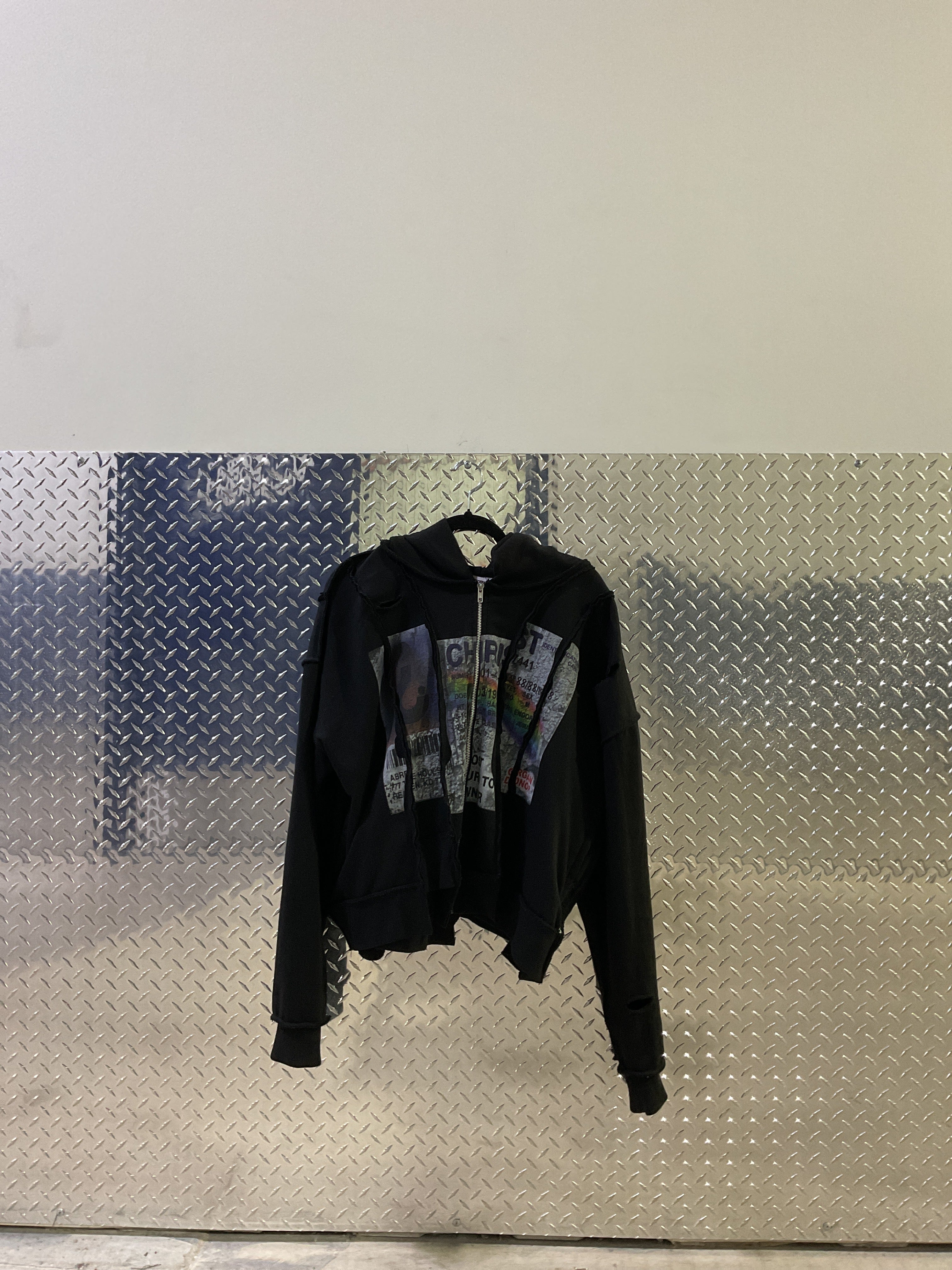 FIND YOUR IDENTITY ZIP UP