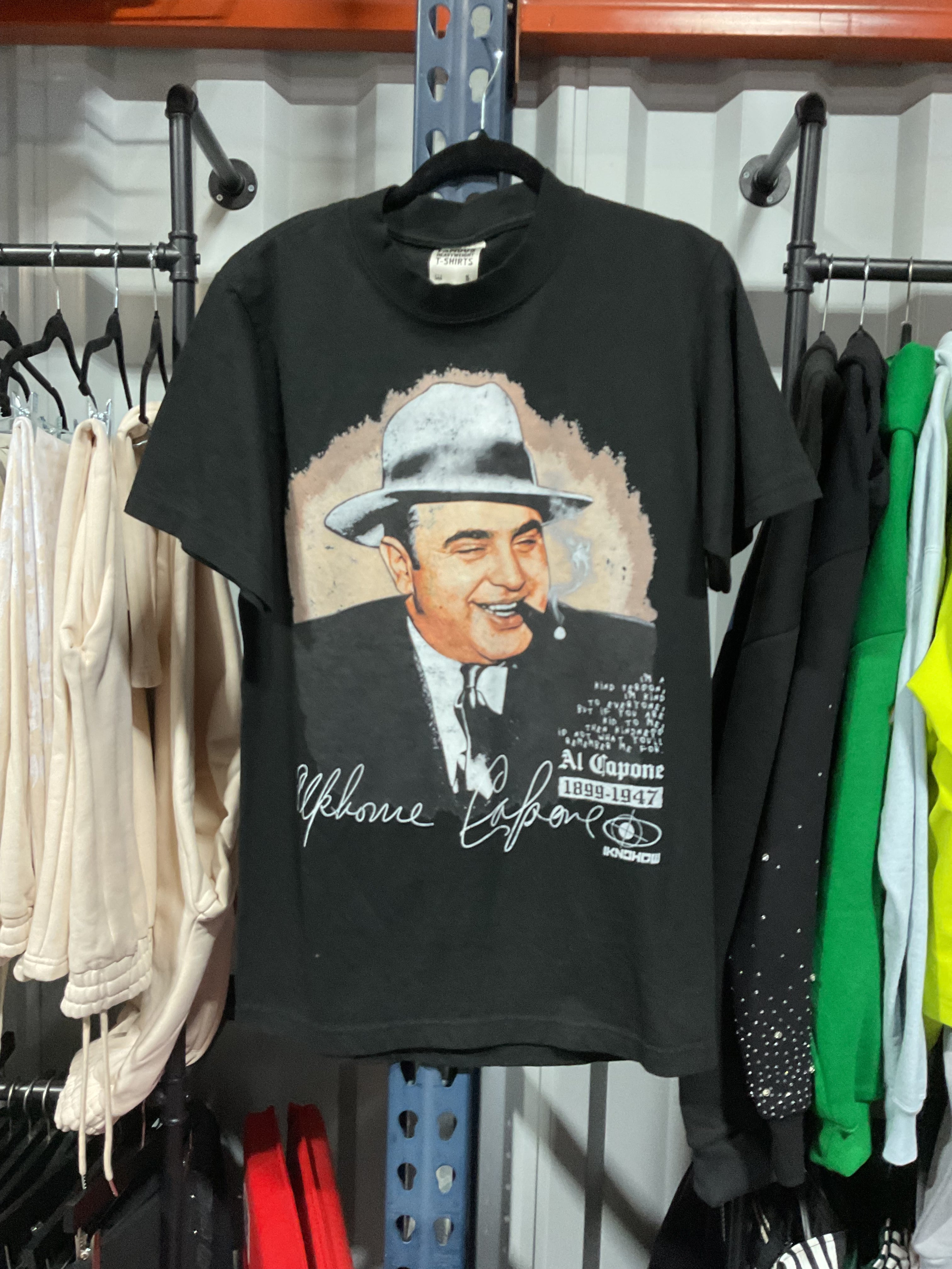 WORLD FAMOUS TEE-SHIRT